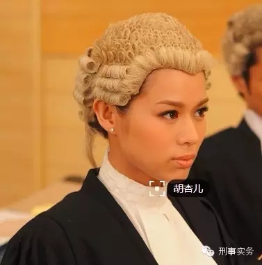      美国律师